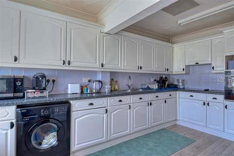 3 bedroom bungalow for sale, West Clacton CO15