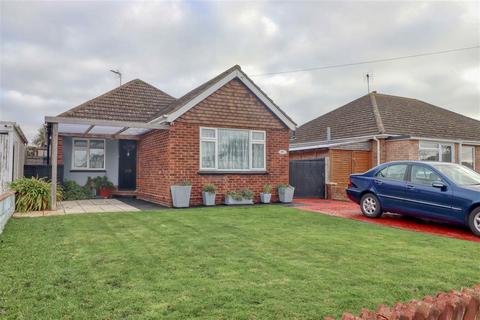 3 bedroom bungalow for sale, West Clacton CO15