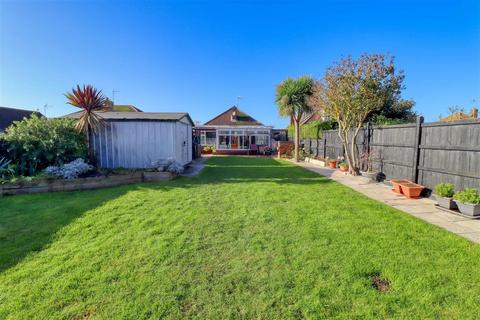 3 bedroom bungalow for sale, West Clacton CO15