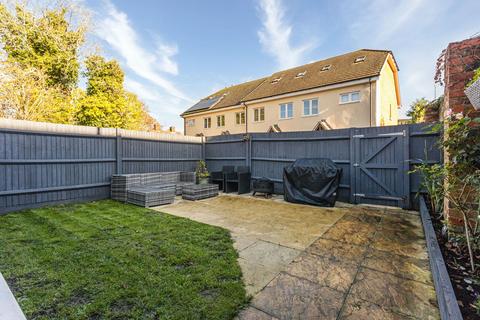 100 West Street, Crawley, RH11 8AW