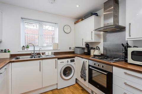 100 West Street, Crawley, RH11 8AW