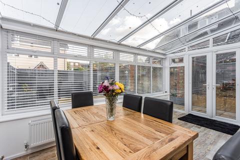 100 West Street, Crawley, RH11 8AW