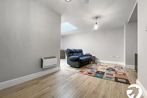 1 bedroom flat to rent, High Street, Sittingbourne, Kent, ME10
