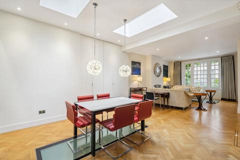 3 bedroom terraced house for sale - Eaton Mews North, Belgravia, London, SW1X