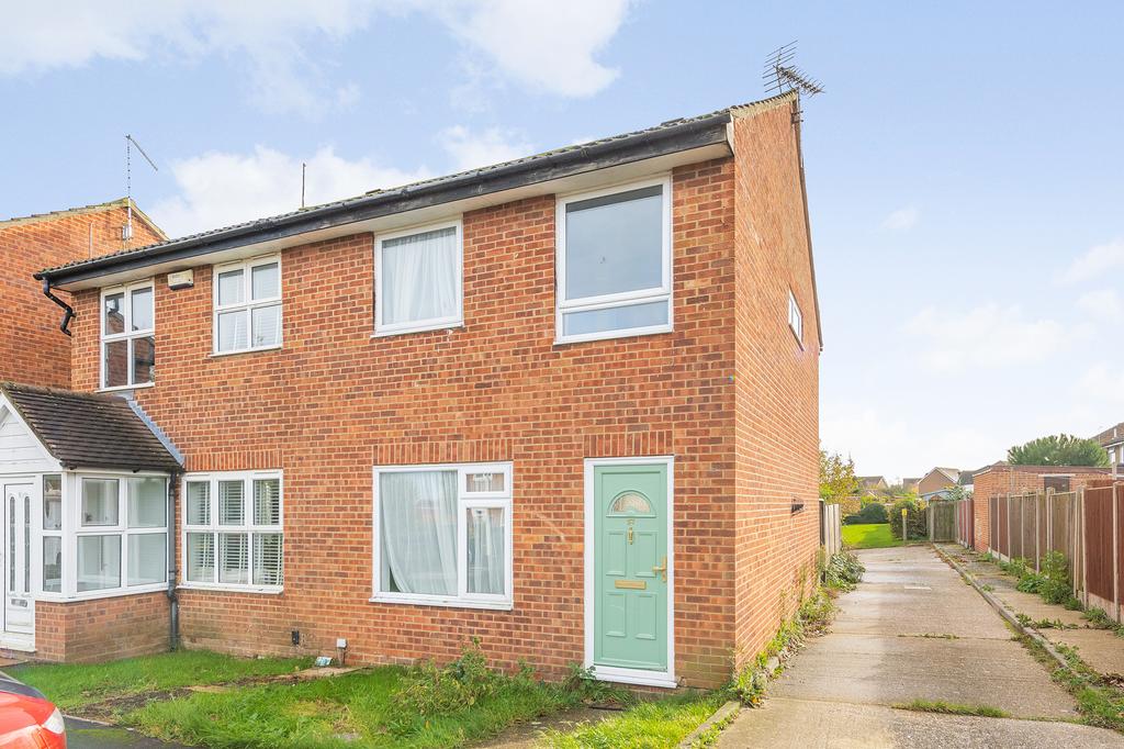 Richmond Road, Whitstable 3 bed semidetached house for sale £280,000