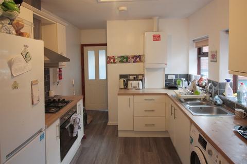 5 bedroom maisonette to rent, Bayswater Road, Jesmond, Newcastle Upon Tyne