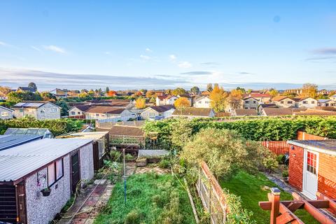 17 Greens Road, Dunsville, Doncaster, DN7 4DE