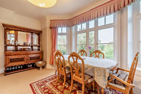 3 bedroom flat for sale, The Friary, Old Windsor, Windsor, Berkshire