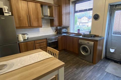 15 Union Street, Lees, Oldham, OL4 4NE