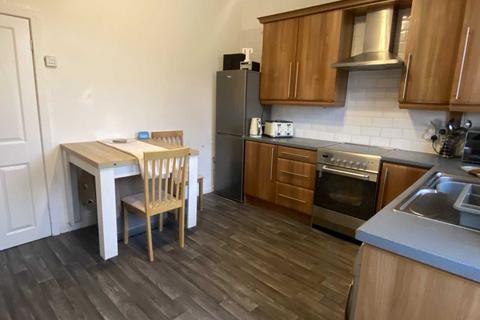 15 Union Street, Lees, Oldham, OL4 4NE