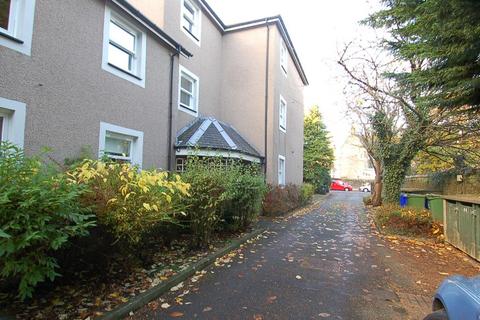 2 bedroom flat to rent, Snowdon Place, King's Park, Stirling, FK8