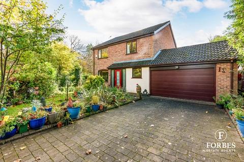 12 Glenmore, Chorley, PR6 7TA