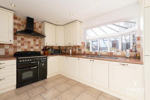 12 Glenmore, Chorley, PR6 7TA