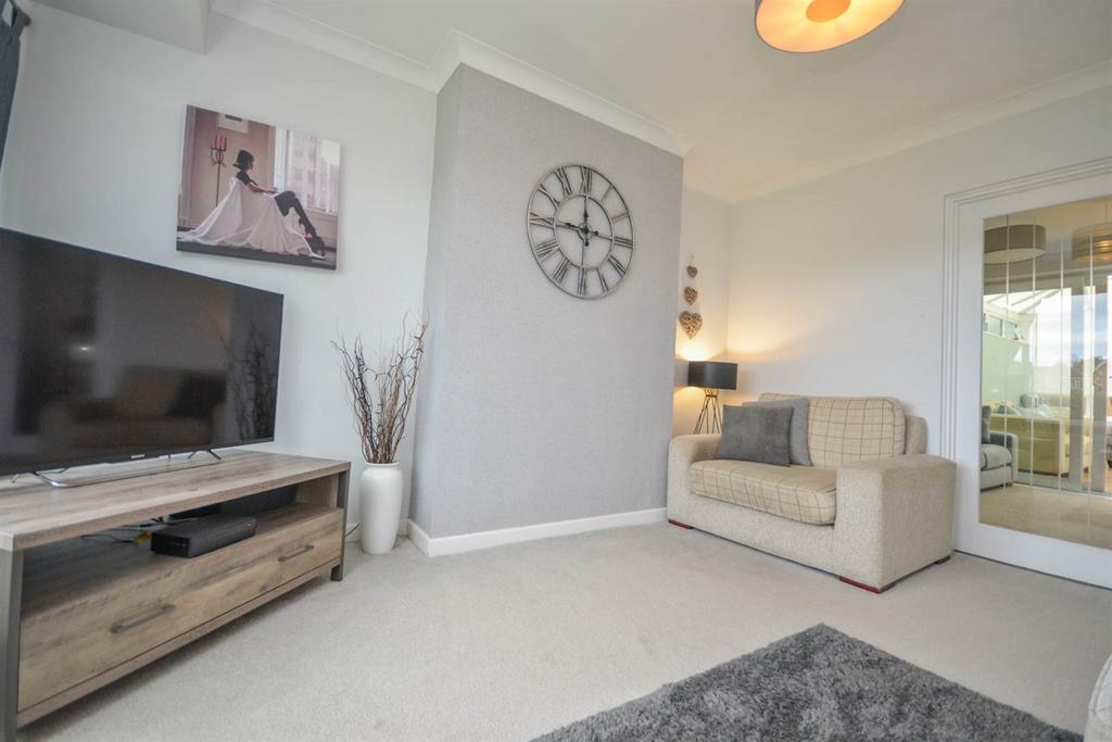 Cresswell Drive, Red House Farm 3 bed semidetached house for sale £