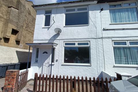 3 bedroom end of terrace house to rent - Hedon Road, Hull, HU9