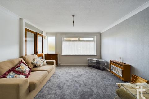 3 bedroom semi-detached house for sale - Portrea Close, Davenport, Stockport, SK3