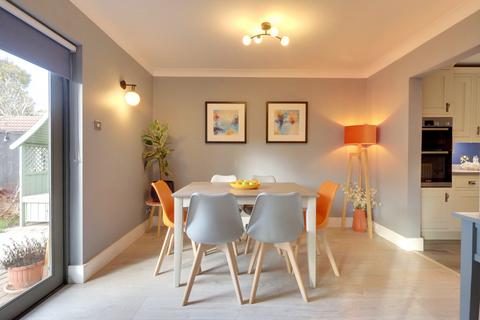 11 Acorn Place, Langdon Hills, Basildon, SS16 6RJ