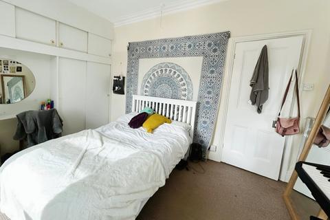 undefined, Olivia Grove, Rusholme, M14