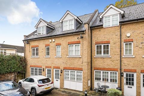 13 Lownes Courtyard, London, SE13 5TB