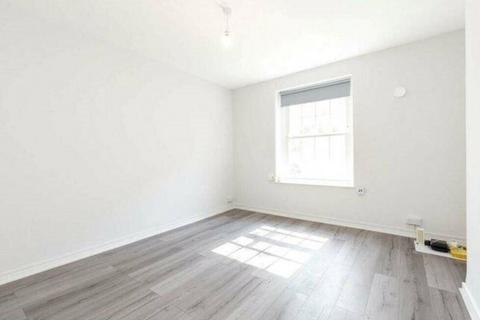 1 bedroom apartment to rent - Phoenix Road, Euston, NW1