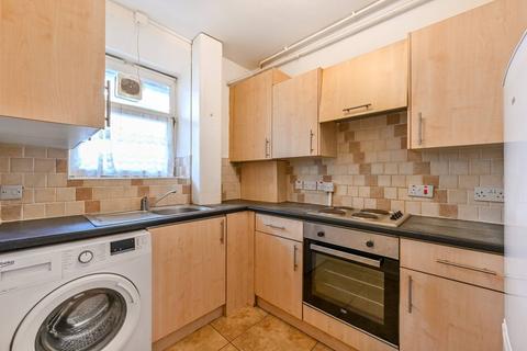 3 bedroom flat for sale, Homerton Road, Hackney, London, E9