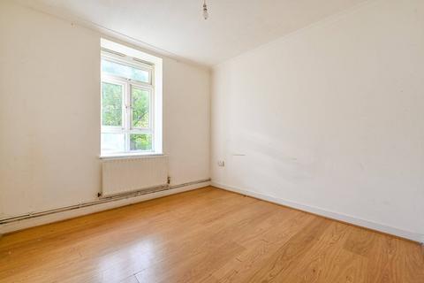 3 bedroom flat for sale, Homerton Road, Hackney, London, E9