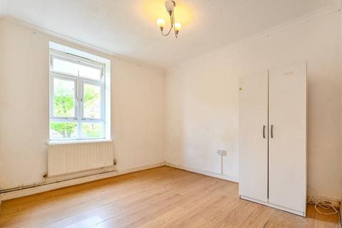 3 bedroom flat for sale, Homerton Road, Hackney, London, E9