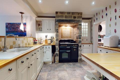 4 Far Row, Pool In Wharfedale, Otley, LS21 1ES