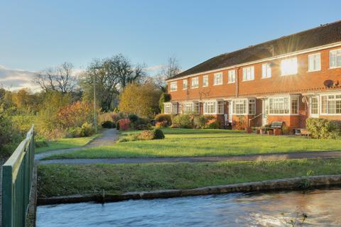 3 bedroom end of terrace house for sale, Central Romsey