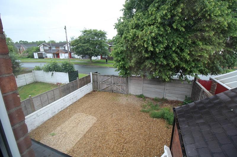Parking/Shared Yard