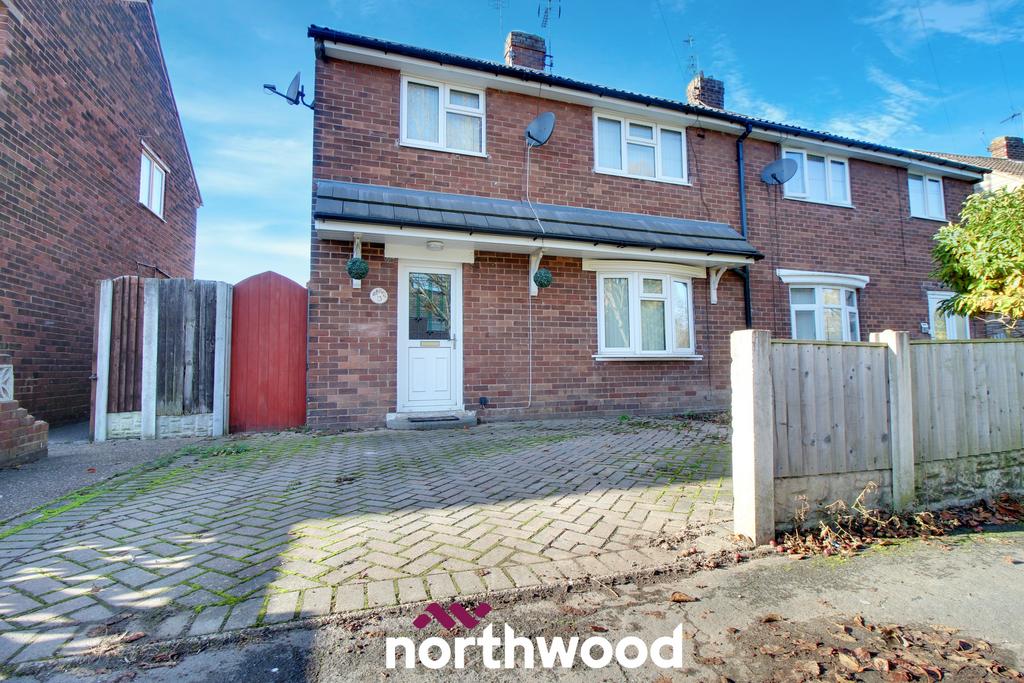 Warren Road, Thorne, Doncaster, DN8 3 bed semidetached house £130,000