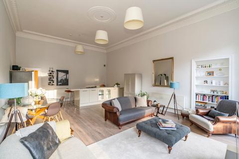 4b Hillside Crescent, Edinburgh, EH7 5DY