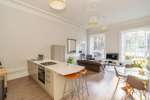 4b Hillside Crescent, Edinburgh, EH7 5DY