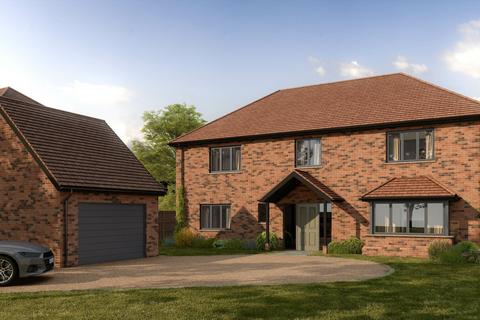 4 bedroom detached house for sale, Naphill Common