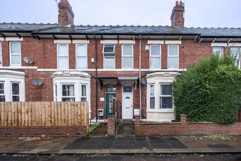 5 bedroom terraced house to rent, Cavendish Place, Newcastle Upon Tyne NE2