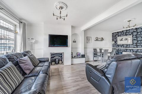 30 Carter Drive, Romford, RM5 2PD