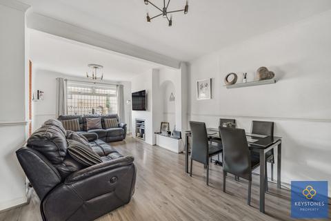30 Carter Drive, Romford, RM5 2PD