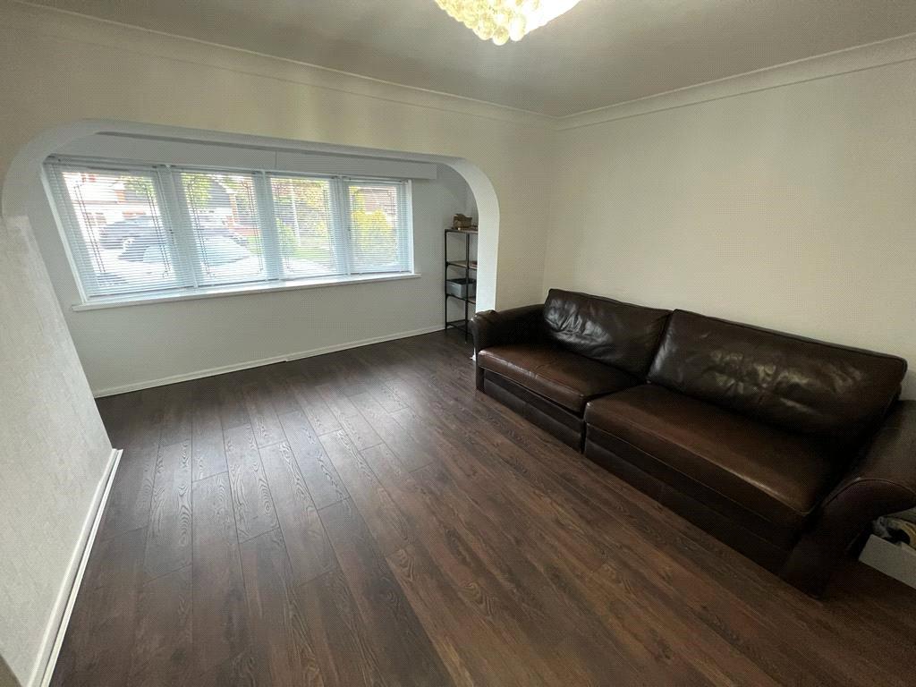 Living Room (Front)
