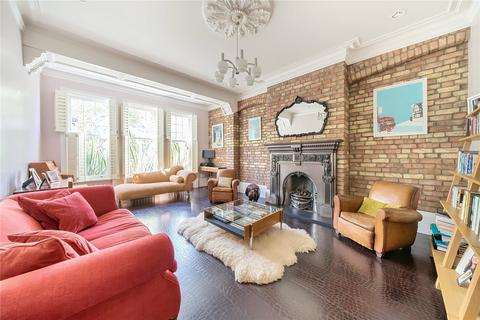 2 Wellfield Avenue, London, N10 2EA