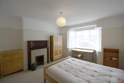 2 bedroom property to rent, Sackville Road, Newcastle Upon Tyne