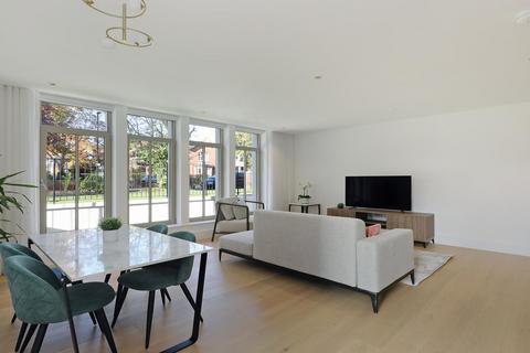 2 bedroom flat for sale, Mount Park Road, Ealing, London, W5
