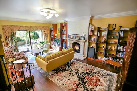 Catbrook House Catbrook, Chipping Campden, GL55 6DE