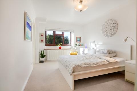 Catbrook House Catbrook, Chipping Campden, GL55 6DE