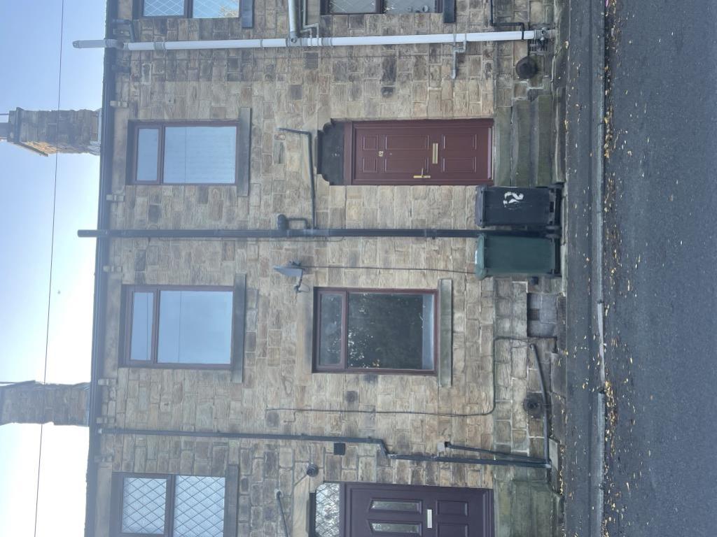 62 Calder Road, Lower Hopton, Mirfield, West Yorshire, WF14 8NR 1 bed