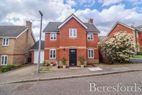 4 bedroom detached house for sale, Guernsey Way, Braintree, CM7