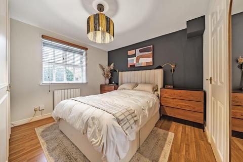 59 Elderfield Place, London, SW17 6ED