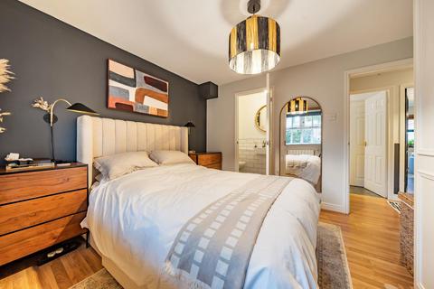 59 Elderfield Place, London, SW17 6ED
