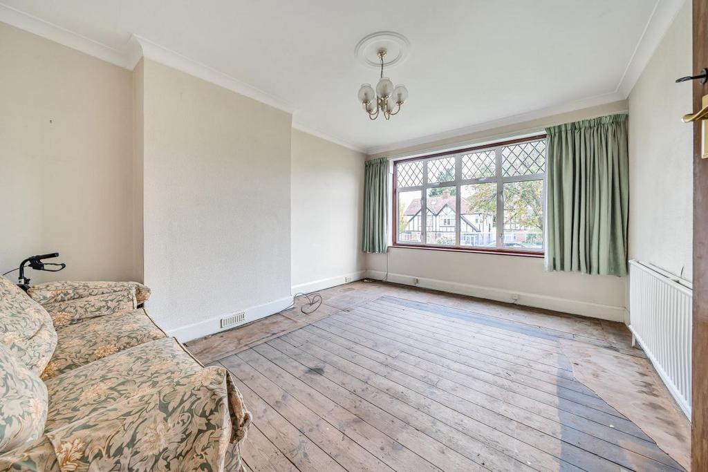 The Avenue, West Wickham 3 bed semidetached house for sale £600,000