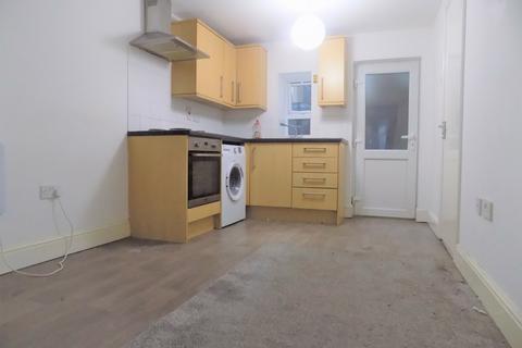 1 bedroom flat to rent, Buxton Road, Luton, Bedfordshire