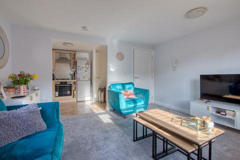 184 Massingham Park, Taunton, TA2 7TN
